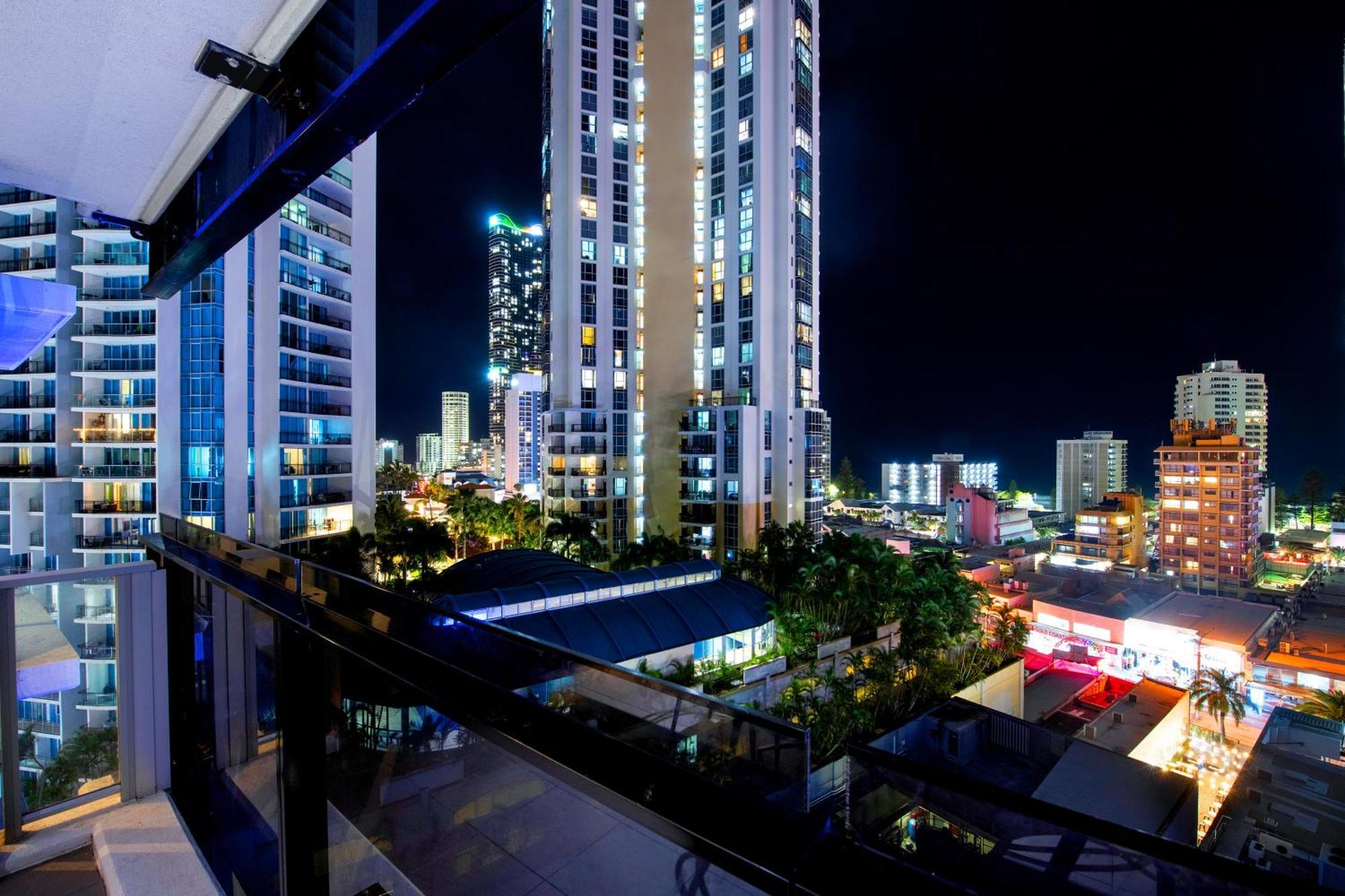 Ocean View Apartments With Balcony - Circle On Cavill - Central Location! - Self Contained & Privately Managed Gold Coast Exterior foto