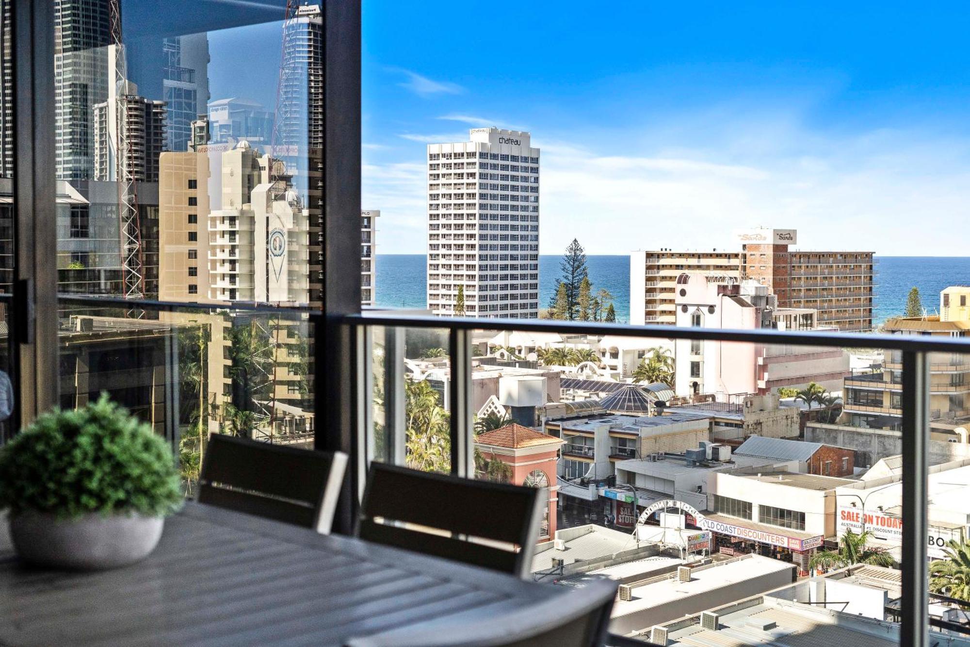 Ocean View Apartments With Balcony - Circle On Cavill - Central Location! - Self Contained & Privately Managed Gold Coast Exterior foto